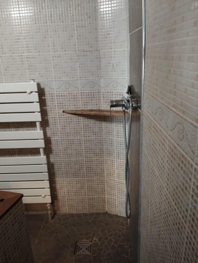 Studio - Hypercentre - Wifi Et Clim Toulon Dış mekan fotoğraf
